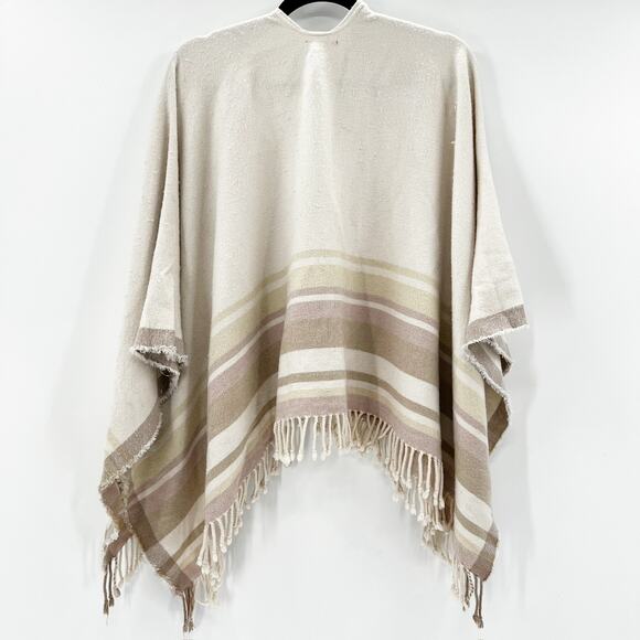 Abercrombie and Fitch Fringe Knit‎ Poncho OS - Picture 3 of 4